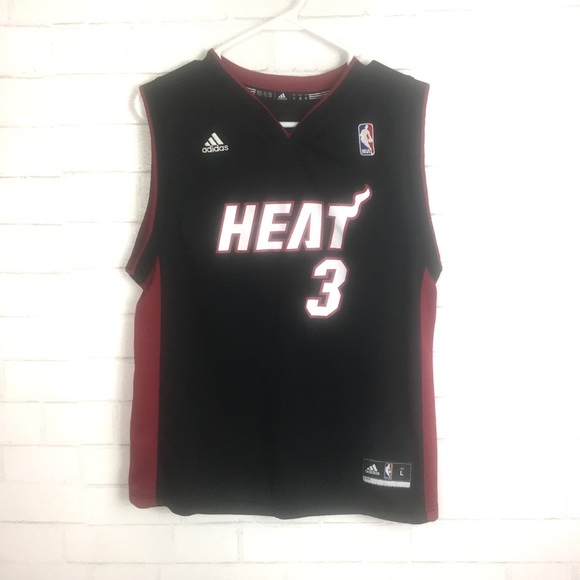 Dwyane Wade Miami Heat Basketball Jersey. - Picture 2 of 5